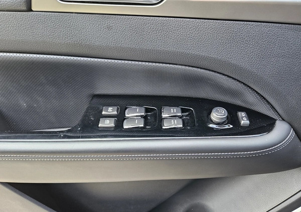 SsangYong REXTON cena 69999 przebieg: 273600, rok produkcji 2018 z Wolsztyn małe 211